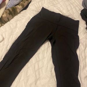 Black lululemon leggings
